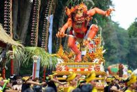 Upacara Melasti dan Ogoh-Ogoh - Ritual Spektakuler Sebelum Nyepi di Bali