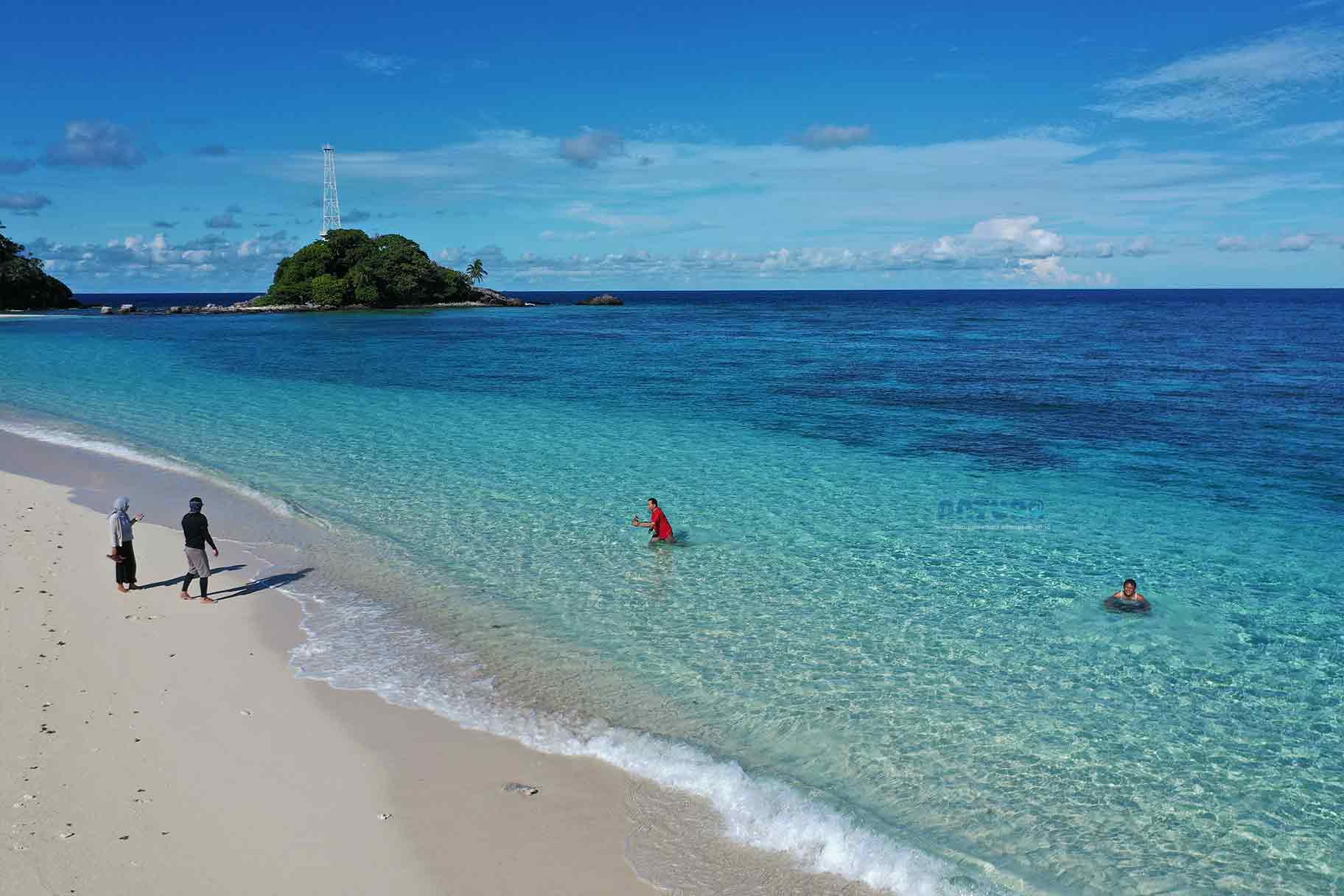 Kepulauan Natuna - Pulau Senua (Dinas Pariwisata Kabupaten Natuna)